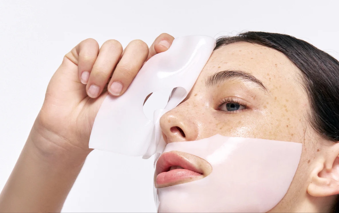 Why K-Beauty Fans in the U.S. Are Obsessed with Glow Serums Right Now hero image